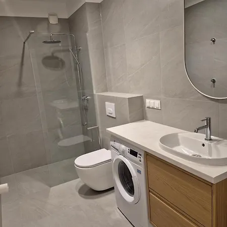 Holiapart In Trimare - Bilard, Sezonowy Basen I Sauny